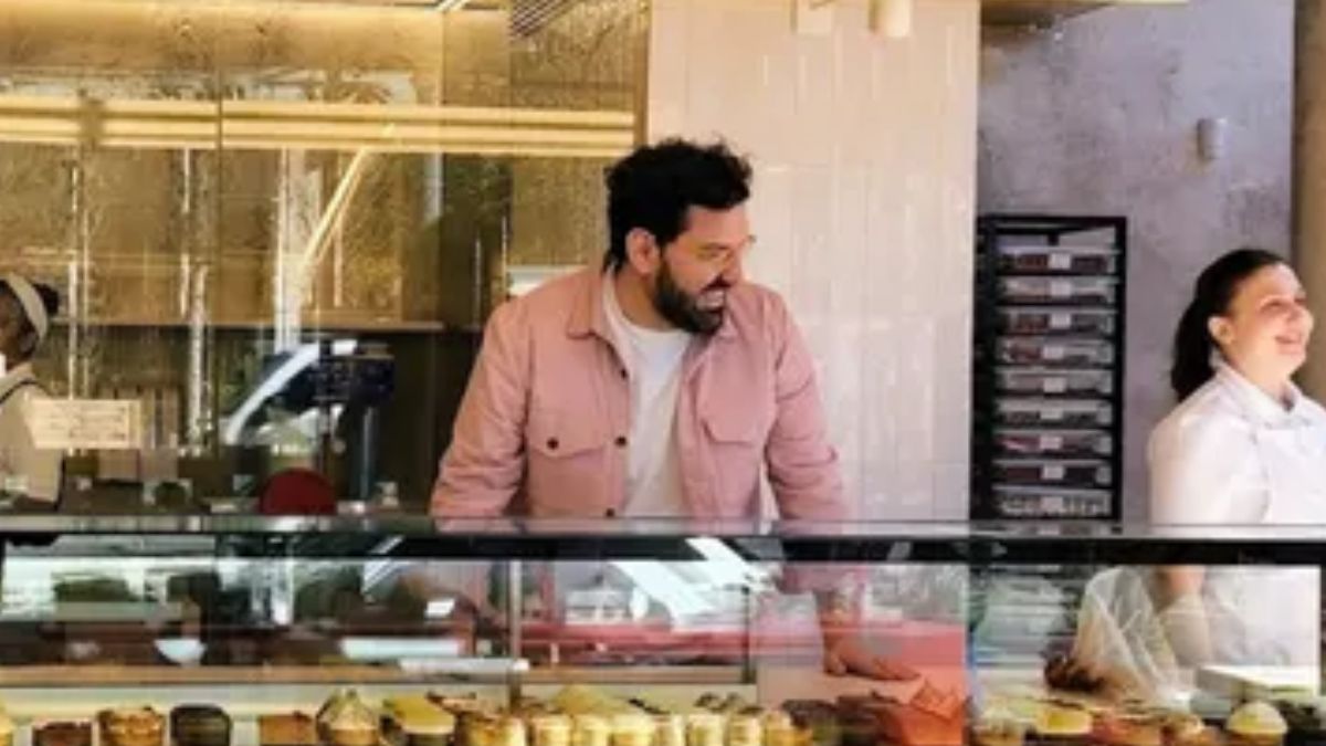 Damián Betular fue a su pastelería y causó furor