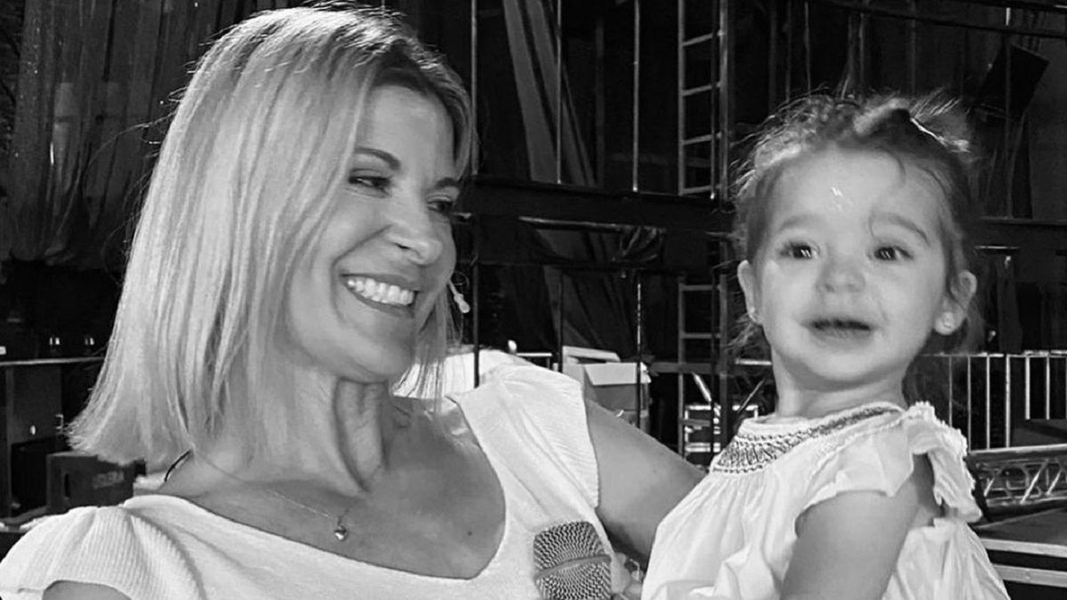 Eugenia Tobal Present A Su Hija En Su Programa De Eltrece