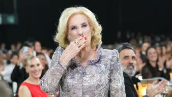 Mirtha Legrand brilló en el desfile de Claudio Cosano con la colección 'Permanencia'