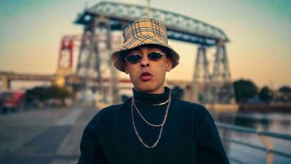 Trueno brilló en el show de Jimmy Fallon y chicaneó a la industria musical