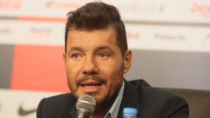 En medio de los conflictos de Indalo, Tinelli renunció por tercera vez a San Lorenzo