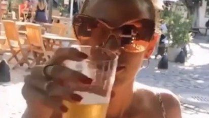 Barby Silenzi tomó alcohol amamantando y estalló todo