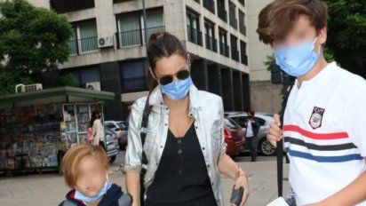 Pampita llevó a sus hijos al colegio tras recibir el alta por COVID-19