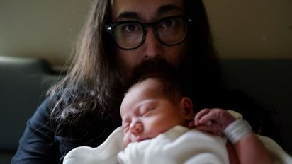 John Lennon: nacio Aurelius, el primer nieto del legendario musicos y Yoko Ono