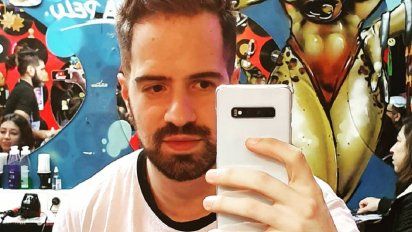 La casa de Martín Cirio fue allanada, tras ser denunciado por apología a la pedofilia