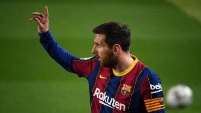¡Se calentó! Lionel Messi se encaró con el Sevilla