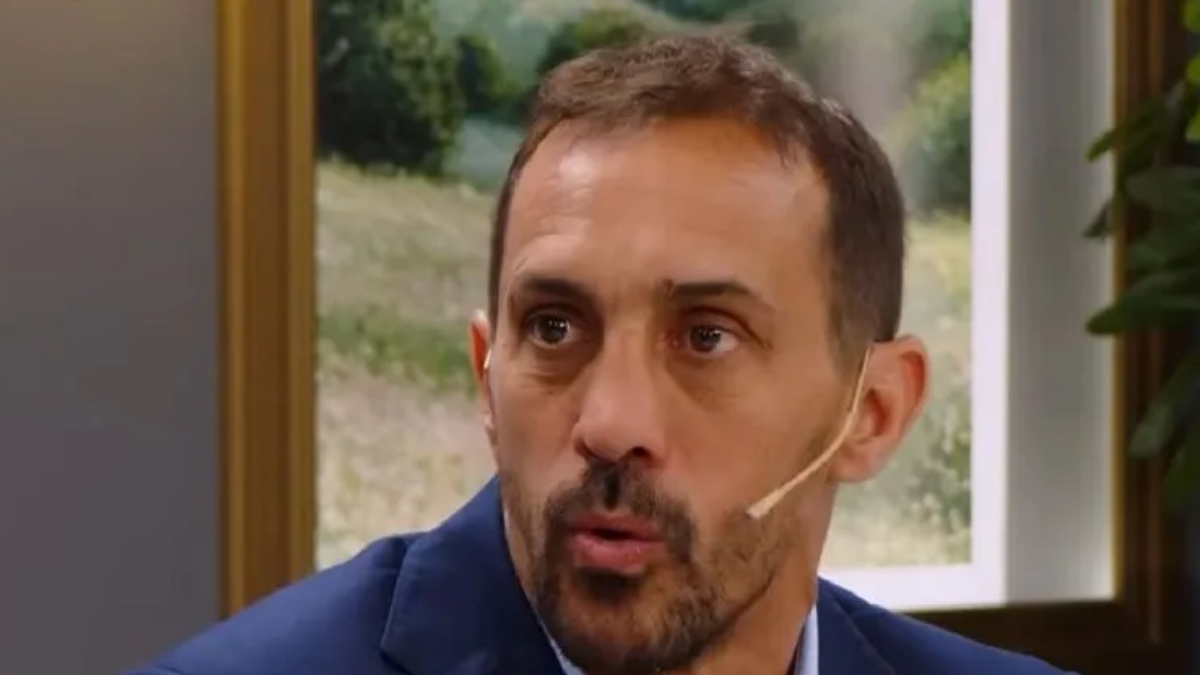 José Chatruc pide a otros futbolistas que 'corten un poquito' con los mensajes a Sabrina Rojas