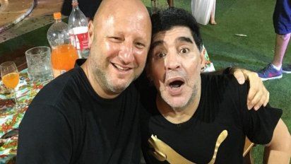 Mariano Israelit El Feo junto a su amigo Diego Maradona