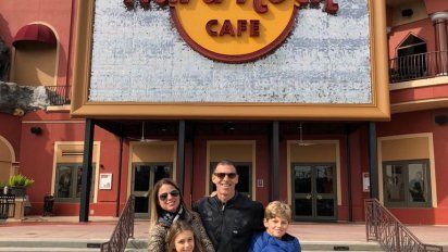 Las vacaciones de Marina Calabró y su novio en familia