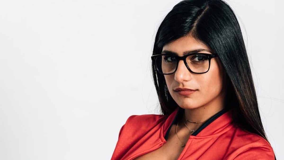 mia khalifa ayudará al líbano con uno de los sellos que la hizo famosa