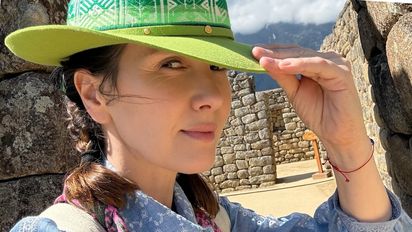 Natalia Oreiro y Ricardo Mollo: el look familiar boho chic en Machu Picchu