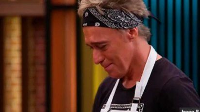 Cae se quebró en Masterchef Celebrity 2 al contar una dura experiencia
