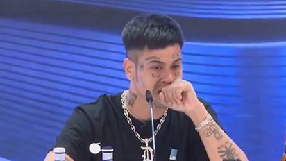 Duki vivió un emotivo momento al recibir una pregunta de su madre en plena rueda de prensa
