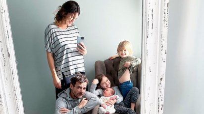 ¡Tierno! Paula Chaves mostró un video haciendo colecho con Filipa