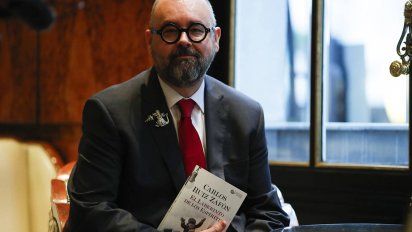 Murió Carlos Ruiz Zafón, escritor de 