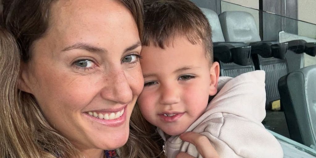 Mica Viciconte se volvió viral con un desafío de Spiderman junto a su hijo Luca