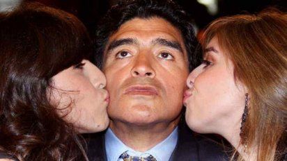 Diego Maradona acusa de fraude a sus hijas Dalma y Gianinna
