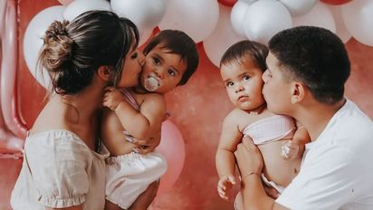 ¿Cuál es el signo del zodíaco de las gemelas de Daniela Celis y qué rasgo destaca de su personalidad?