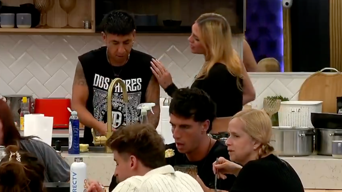 Gran Hermano: Martín Rodríguez interrumpe el momento íntimo entre Brian Sarmiento y Danelik