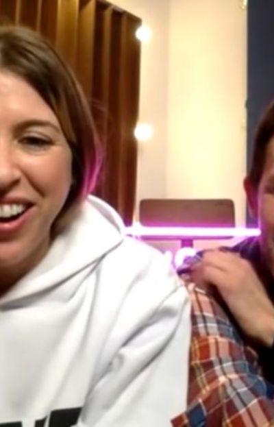Florencia Bertotti y Juan Gil Navarro en un reencuentro a pura emoción Florencia Bertotti y Juan Gil Navarro en un reencuentro a pura emoción