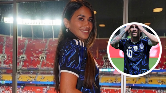 Antonela Roccuzzo, en bikini, antes de la final del Mundial 2026.