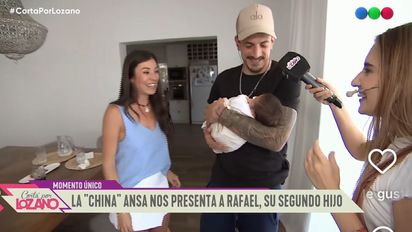 La China Ansa presentó oficialmente a su hijo en 