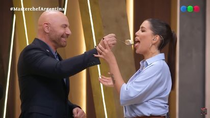 Los mejores memes luego de que Wanda Nara probara un platillo en 'MasterChef Argentina'