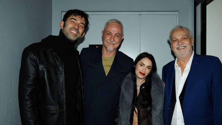 Lali Espósito visitó a Serú Girán en camarines: 