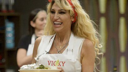  Germán Martitegui sorprendido con un plato de Vicky Xipolitakis en Masterchef Celebrity