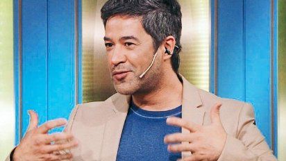 Mauricio Asta y su picantes halagos al periodista que lo entrevistaba