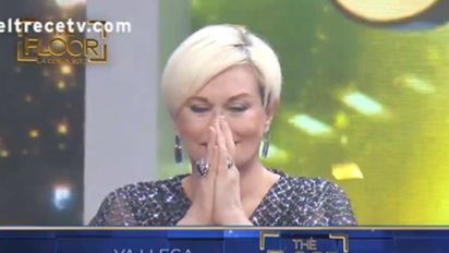 El gesto de Carmen Barbieri con un participante de 'Los 8 Escalones del Millón': 