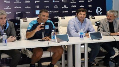 Juan Antonio Pizzi fue presentado en Racing 