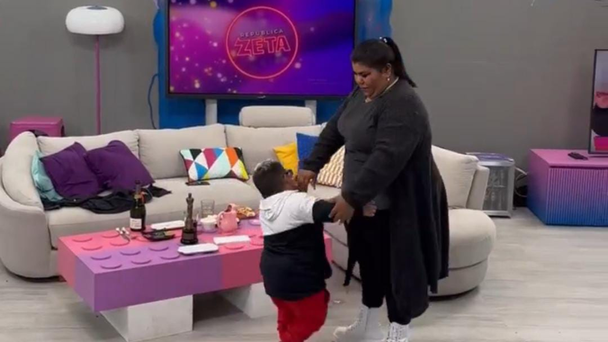 El video de Camila, la hermana de Thiago y Brian Buley postulándose al 