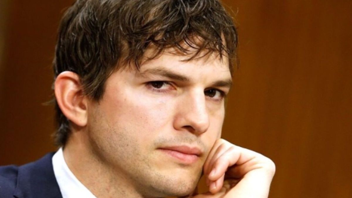 La enfermedad que sufrió Ashton Kutcher: quedó sin poder ver