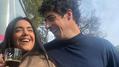 La cantante Ángela Leiva y  el actor Esteban Lamothe
