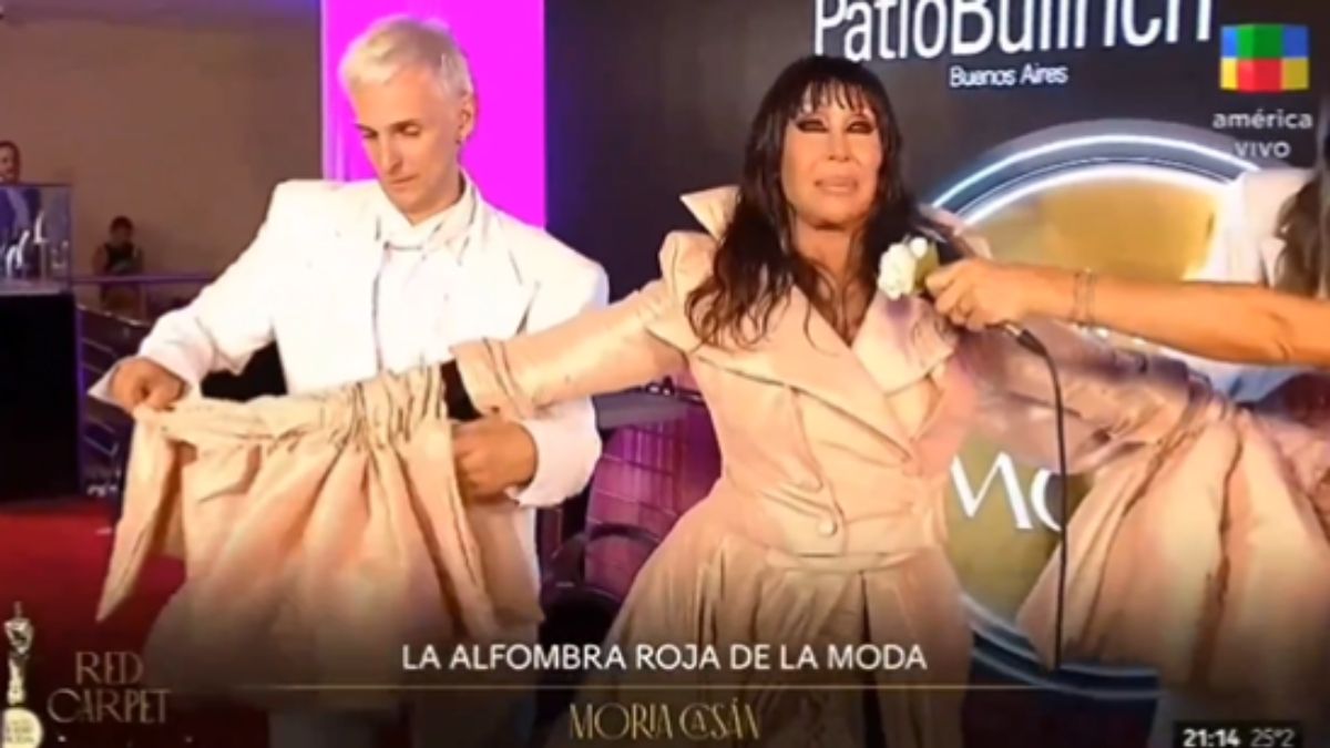 El video de Moria Casán y la transformación de su vestido en la