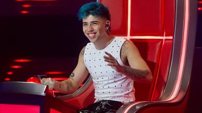 La divertida reacción de Luck Ra al blooper de Susana Giménez en los Martín Fierro