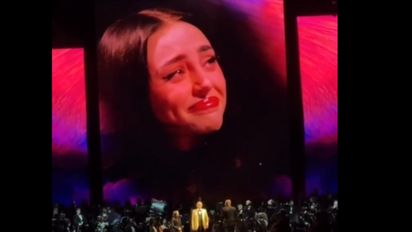 La emoción de Nicki Nicole al cantar junto a Andrea Bocelli en su show en Buenos Aires