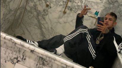 L-Gante causó conmoción al lanzarse del escenario