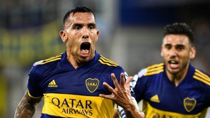 Carlos Tevez destronó a Riquelme en el récord de goleadores de Boca Juniors 