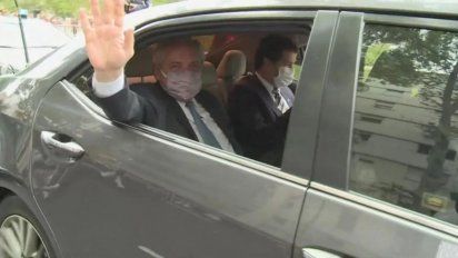 Alberto Fernández llegó al Congreso en un auto por el que se deben más de 600 mil pesos en multas 