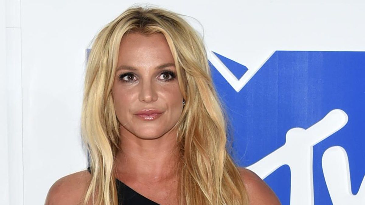 Britney Spears revela una parte de su vestido de novia