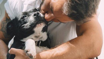 Conocé a Marta, la famosa perrita de Agustín Sierra