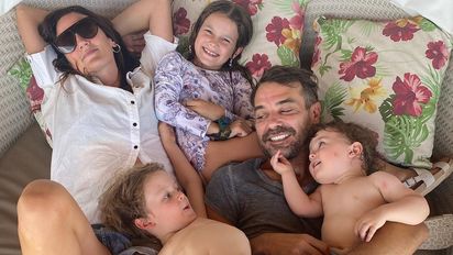 Los divertidos videos de Pedro Alfonso y sus hijos haciéndole el aguante a Paula Chaves