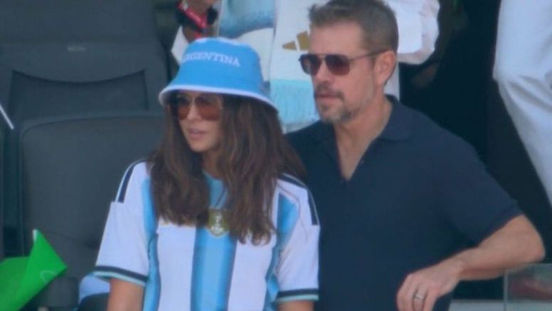 Matt Damon y Luciana Barroso, la pareja que alentó a la Selección Argentina en la final del Mundial 2026