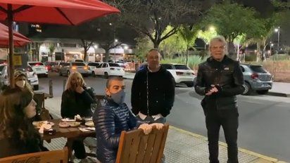 Beto Casella rompió el aislamiento para despedir al locutor de 