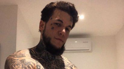 Alexander Caniggia vuelve a causar polémica por presumir de su auto nuevo