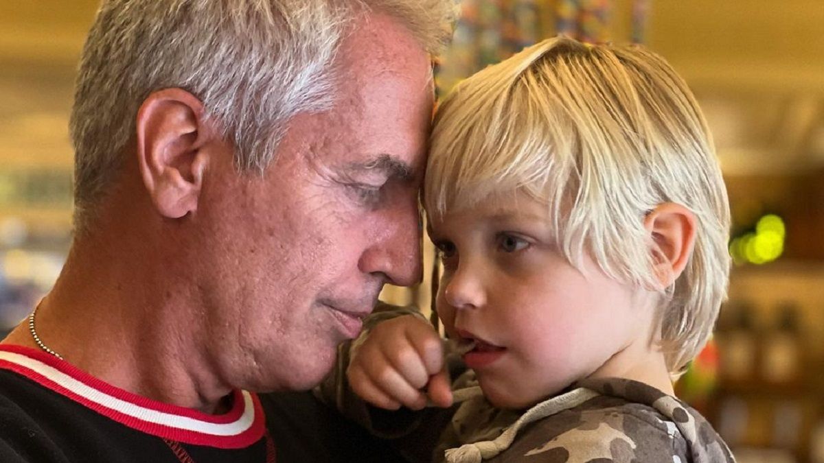 Marley en busca de un hermanito para Mirko