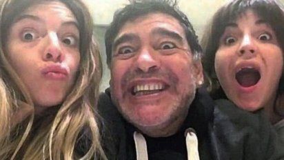Dalma Maradona sobre el entorno de Diego Maradona: 