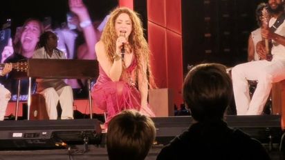 Video: Shakira vivió un emotivo momento con sus hijos en su segundo show en Buenos Aires